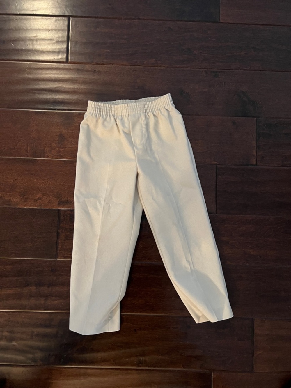 Van Heusen Cream Elastic-Waist Shorts